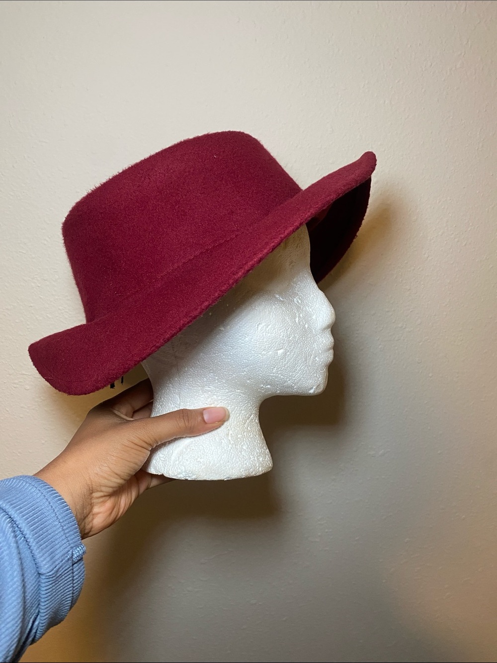 Wide-Brim Wool Felt Hat in Burgundy